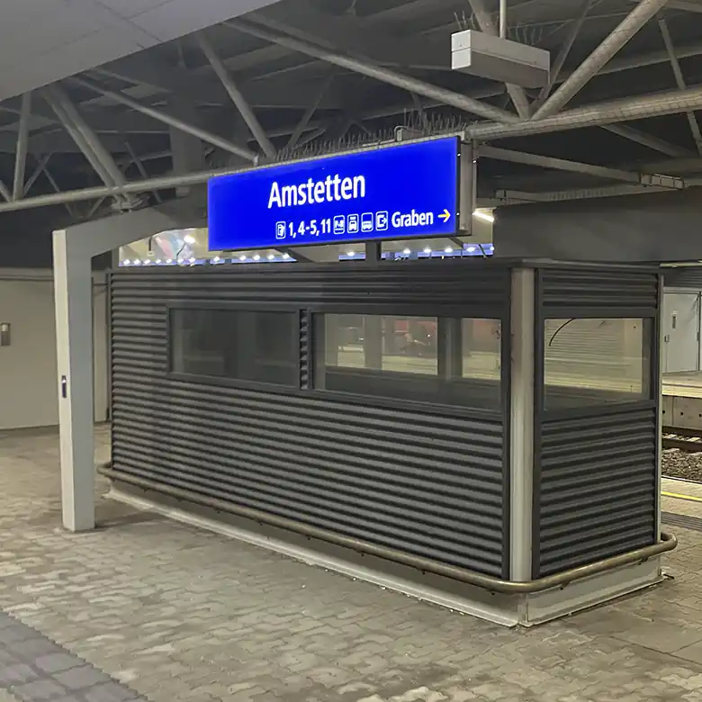1 / 7: Fotos vom Bahnhof in Amstetten (Niederösterreich)
