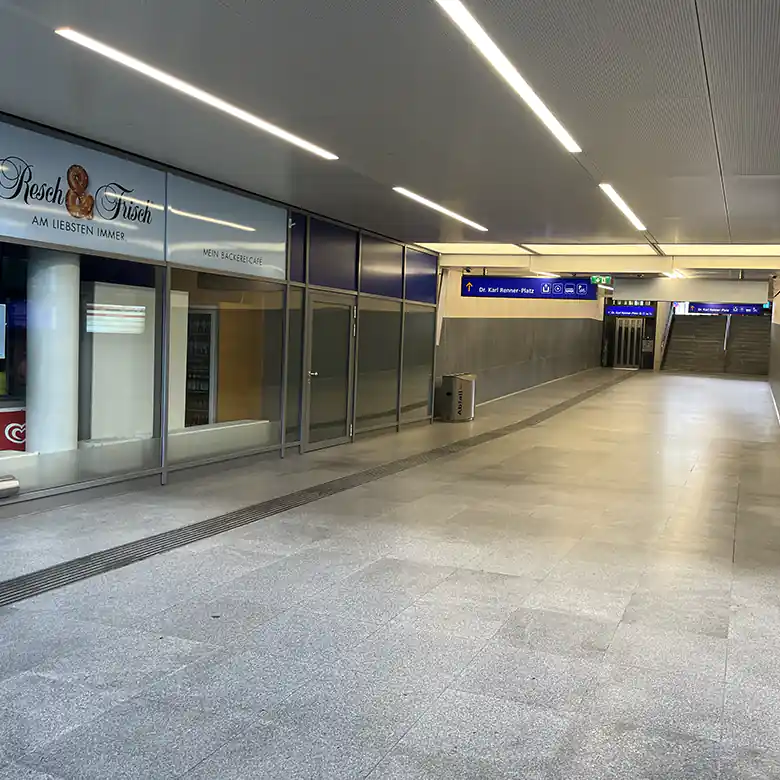 28 / 36: Bahnhof Attnang-Puchheim in Oberösterreich