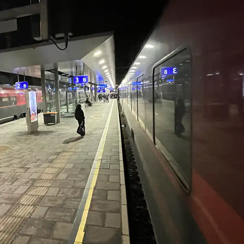 3 / 36: Bahnhof Attnang-Puchheim in Oberösterreich