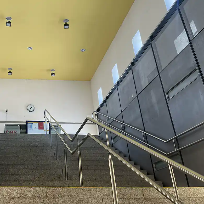 22 / 33: Bahnhof Bischofshofen im Pongau