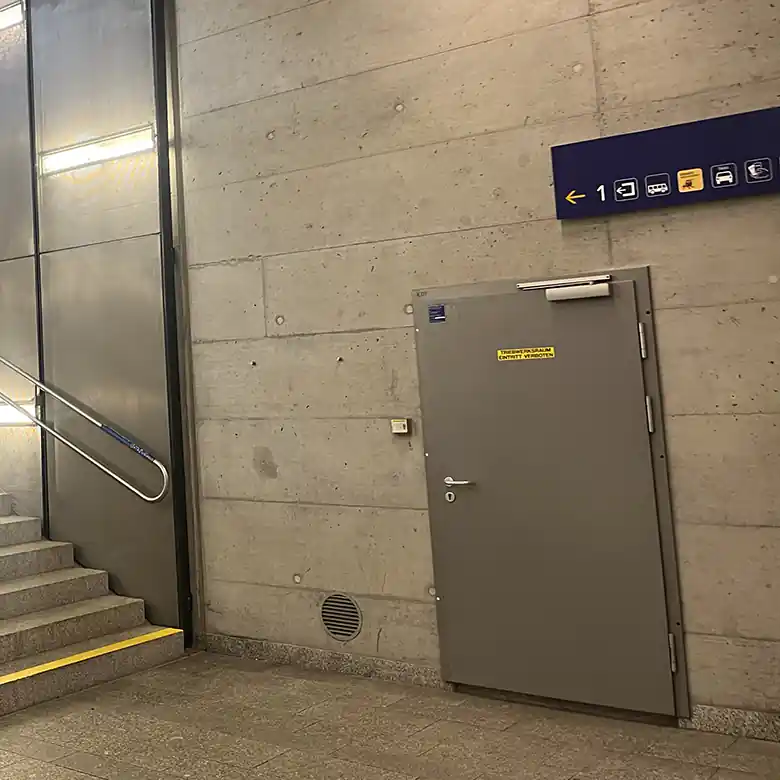 25 / 33: Bahnhof Bischofshofen im Pongau
