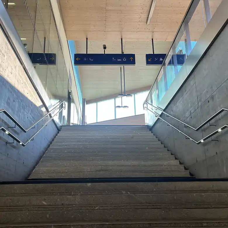 22 / 40: Bahnhof Bruck an der Leitha (Burgenland)
