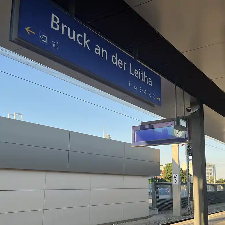 3 / 40: Bahnhof Bruck an der Leitha (Burgenland)