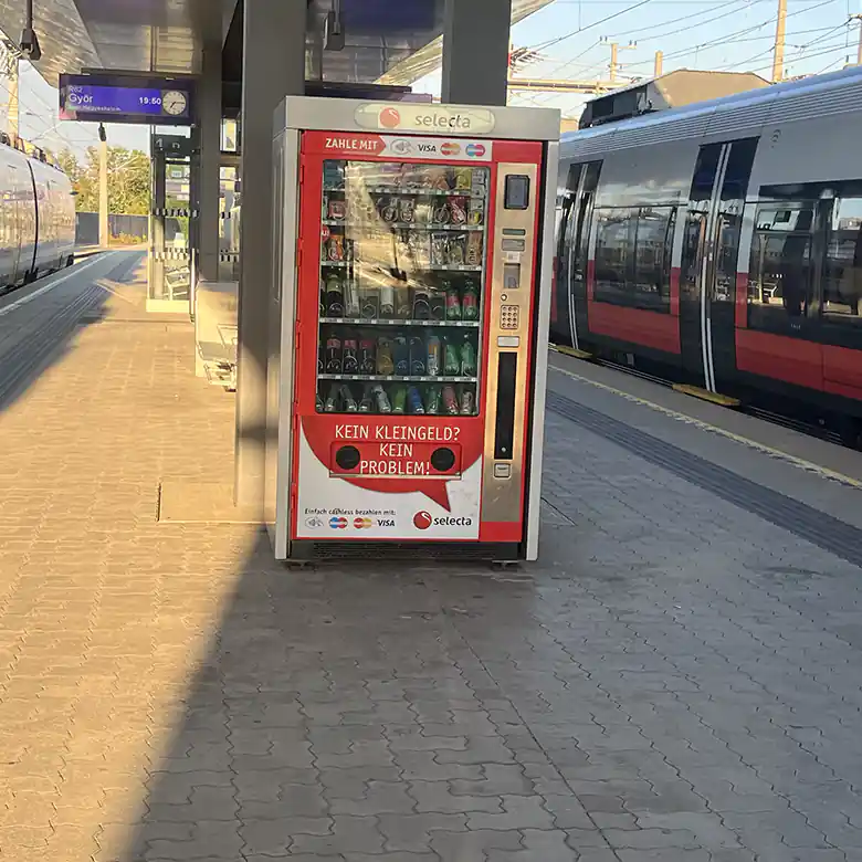8 / 40: Bahnhof Bruck an der Leitha (Burgenland)