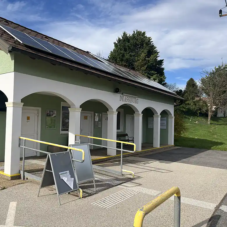 6 / 8: Der Bahnhof Draßburg im Burgenland in Bildern