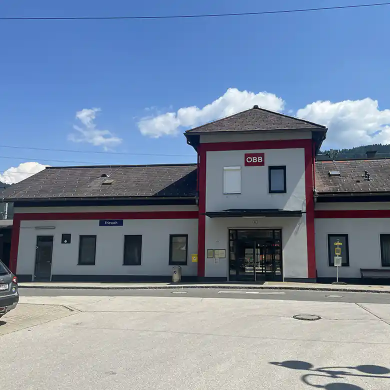 11 / 15: Bahnhof Friesach (Kärnten)