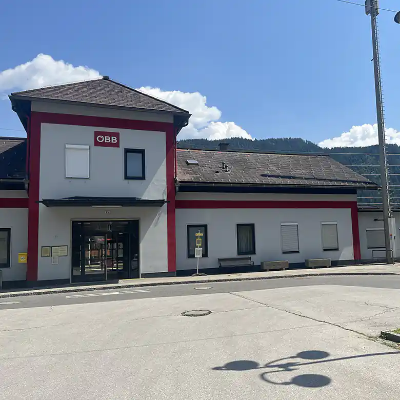 9 / 15: Bahnhof Friesach (Kärnten)