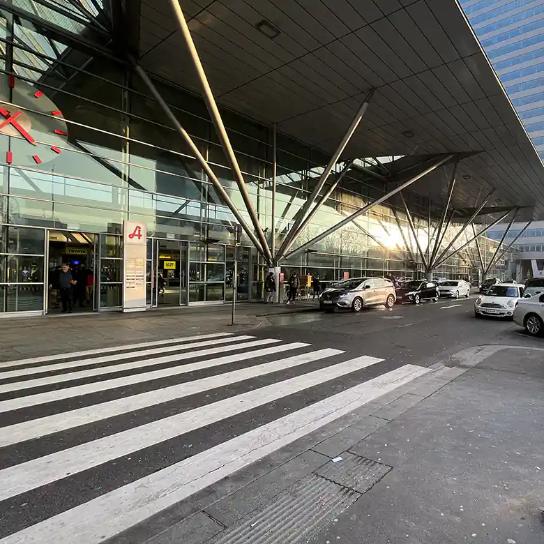 19 / 23: Linz Hauptbahnhof (Oberösterreich)