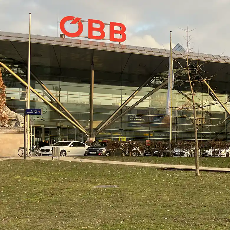 7 / 23: Linz Hauptbahnhof (Oberösterreich)
