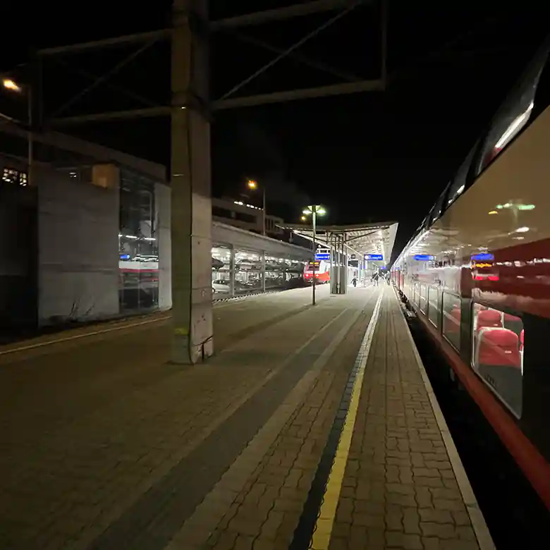 1 / 14: Fotos vom Bahnhof Mödling