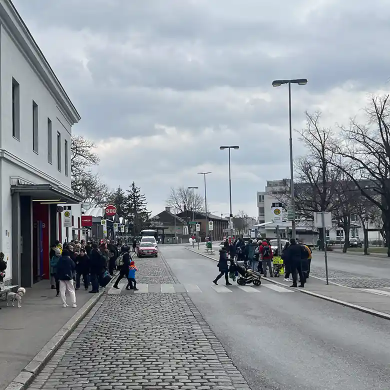 10 / 14: Fotos vom Bahnhof Mödling