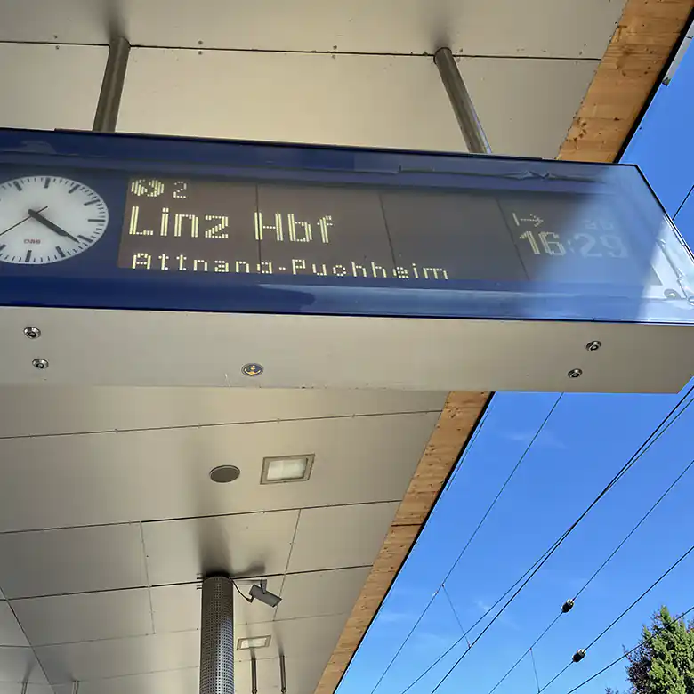 7 / 8: Bahnhof Salzburg Altstadt / Mülln