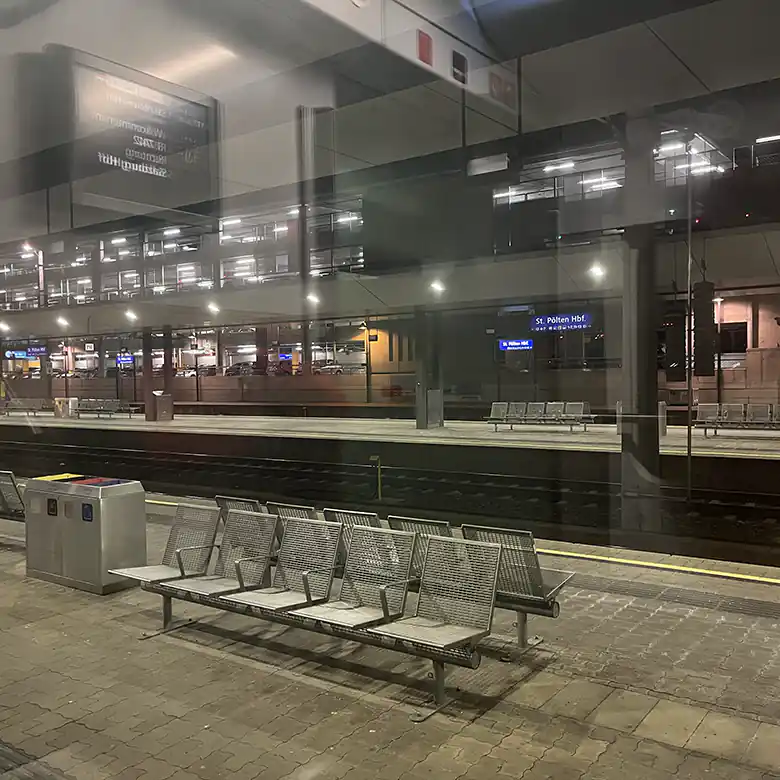 5 / 10: Fotos vom Hauptbahnhof St. Pölten (Niederösterreich)