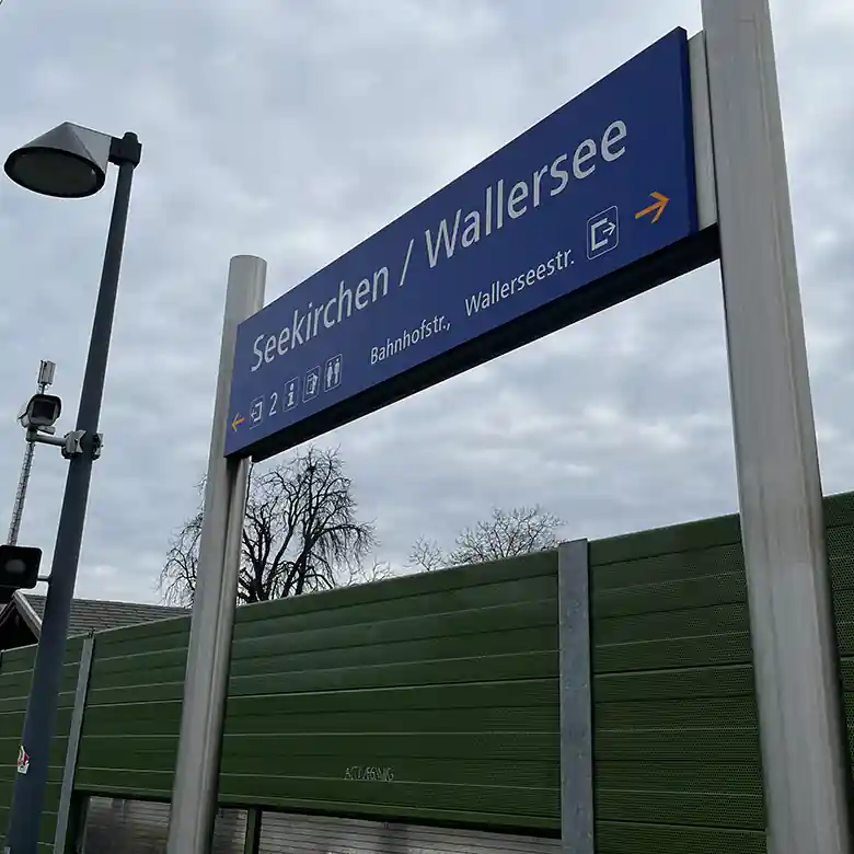 3 / 12: Fotos vom Bahnhof Seekirchen am Wallersee