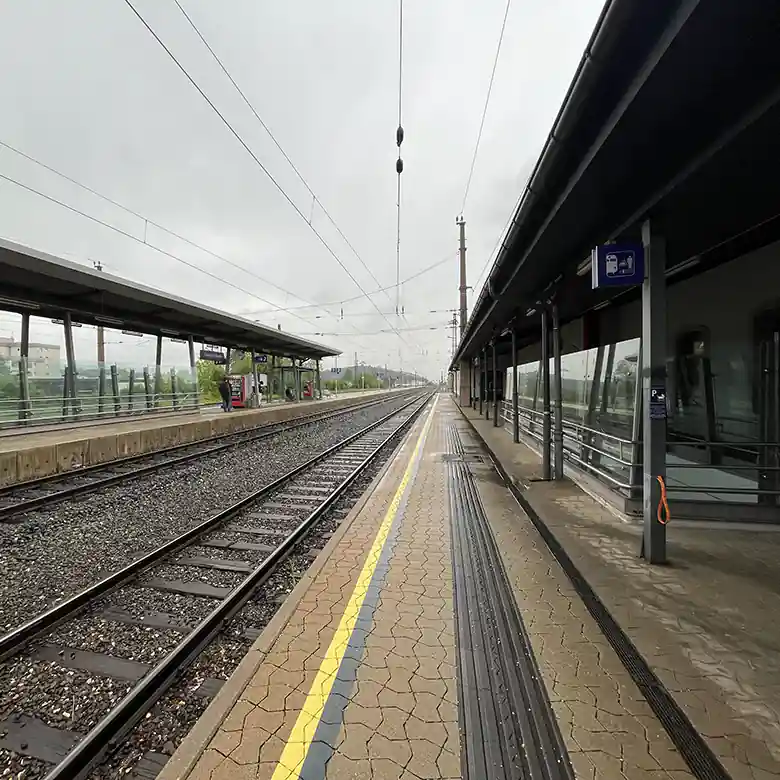 15 / 17: Bahnhof Treibach-Althofen (Kärnten)