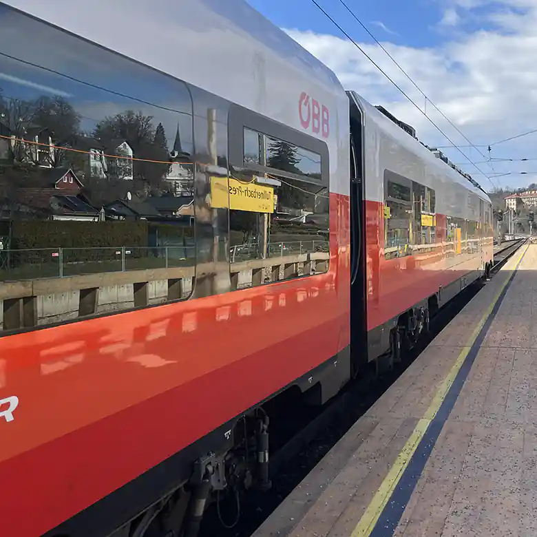 1 / 15: Bahnhof Tullnerbach-Pressbaum (Niederösterreich)