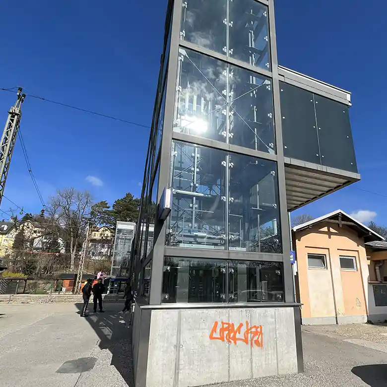 15 / 15: Bahnhof Tullnerbach-Pressbaum (Niederösterreich)