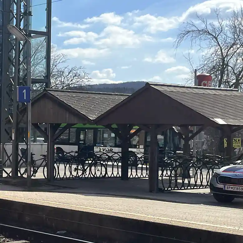 4 / 15: Bahnhof Tullnerbach-Pressbaum (Niederösterreich)
