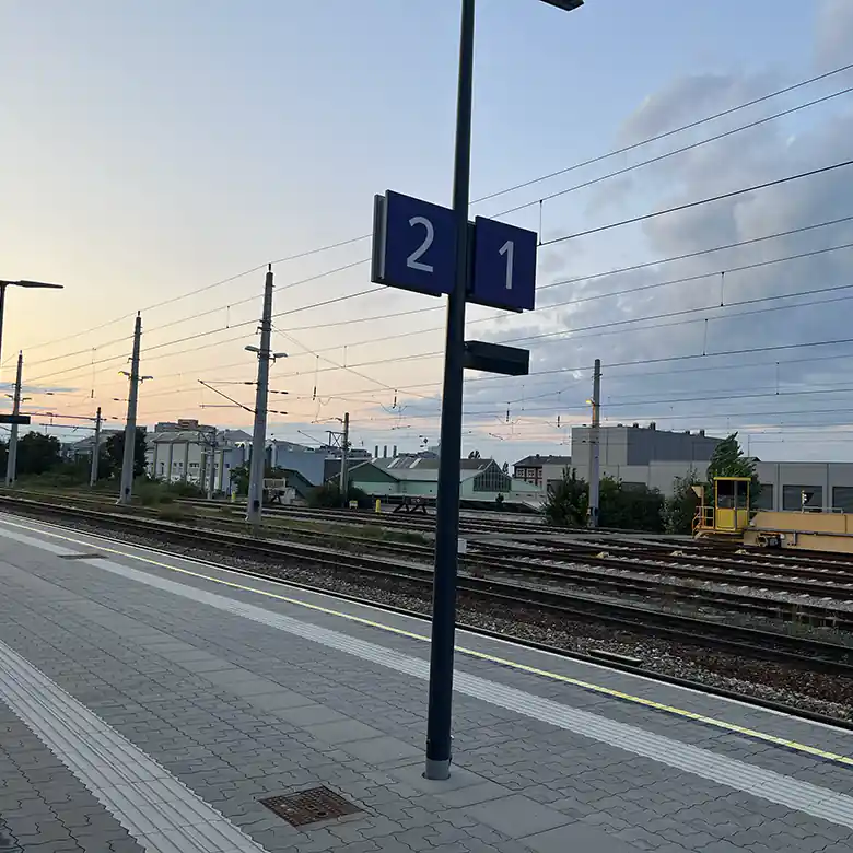 7 / 7: Bahnhof Wien Grillgasse