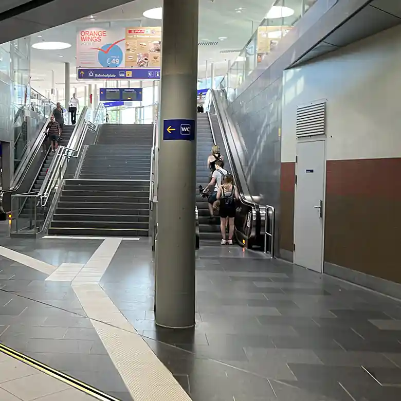 16 / 32: Wiener Neustadt Hauptbahnhof