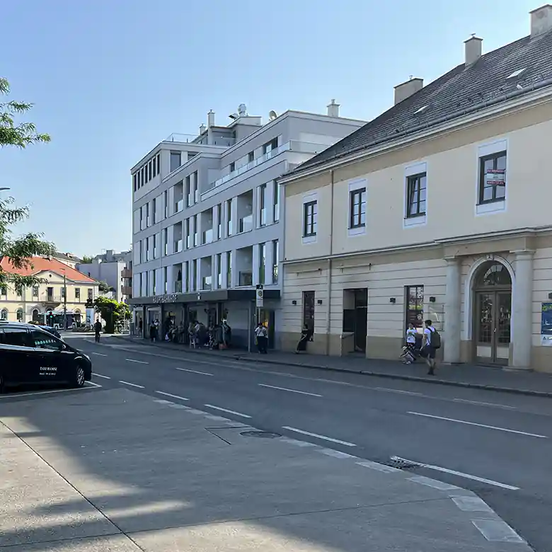 22 / 32: Wiener Neustadt Hauptbahnhof