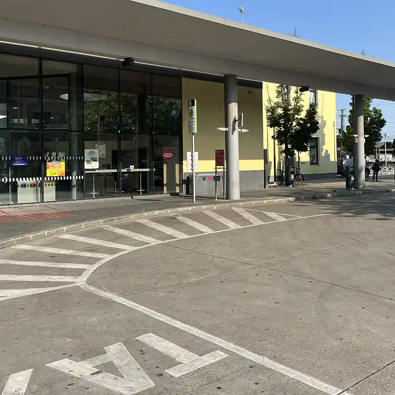23 / 32: Wiener Neustadt Hauptbahnhof