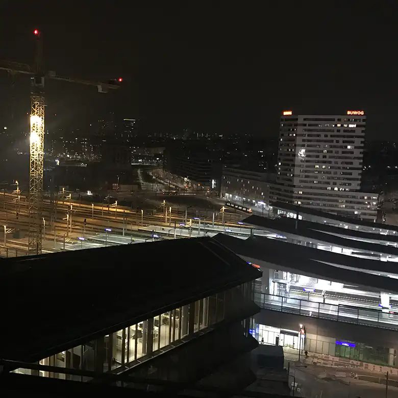 8 / 18: Bilder vom Hbf Wien und der BahnhofCity Wien Hauptbahnhof