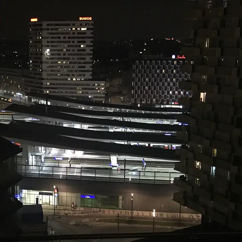 9 / 18: Bilder vom Hbf Wien und der BahnhofCity Wien Hauptbahnhof