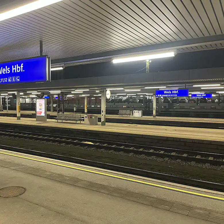 3 / 9: Fotos vom Hauptbahnhof Wels (Oberösterreich)