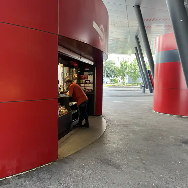 Busbahnhof in Attnang-Puchheim (Oberösterreich) © R. Vidmar