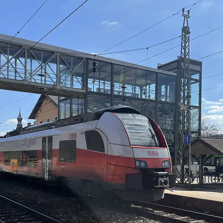 Bahnhof Tullnerbach-Pressbaum (Niederösterreich) © R. Vidmar