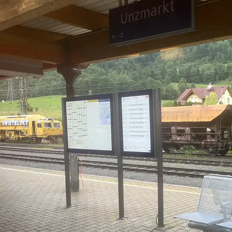 Bahnhof Unzmarkt, Steiermark © R. Vidmar