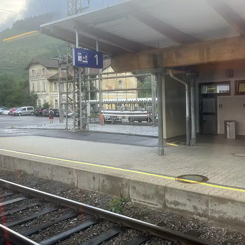 Bahnhof Unzmarkt, Steiermark © R. Vidmar